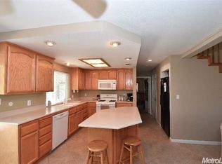5885 Casa Grande Ave, Rocklin, CA 95677