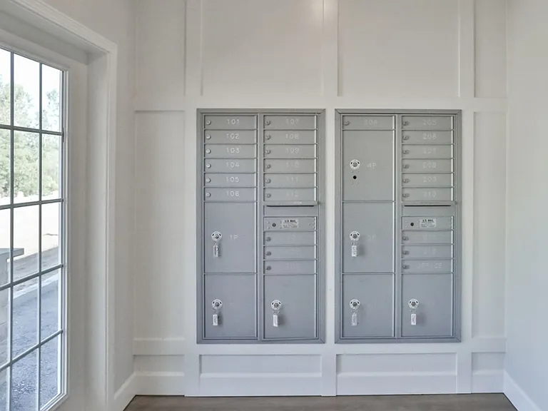 30 Pine Lane Apartments — Photo 16
