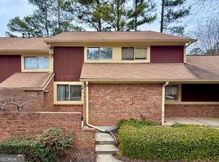 30 Country Place Ct, Alpharetta, GA 30005