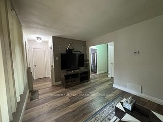 5th image of 88 McCaul St