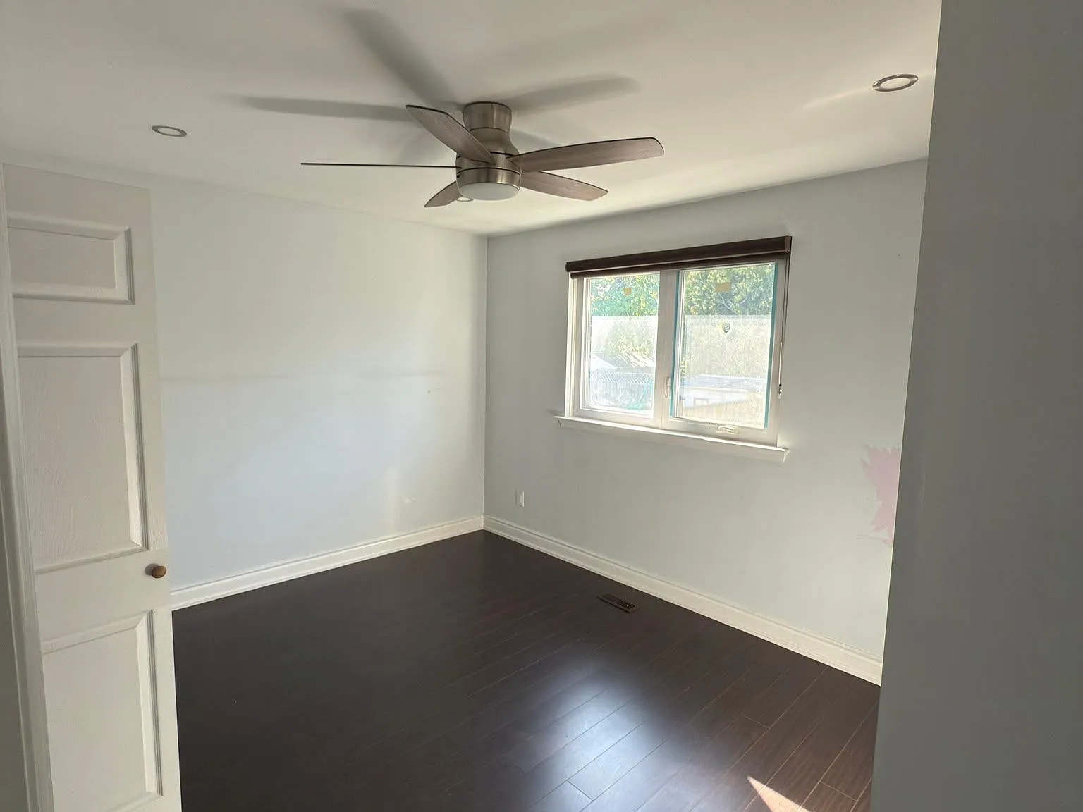 3 bed, $3,000 — Photo 4