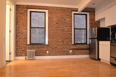 Rented by CITY SKYLINE REALTY INC