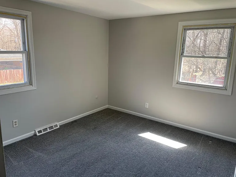 73 Marine Dr — Photo 5