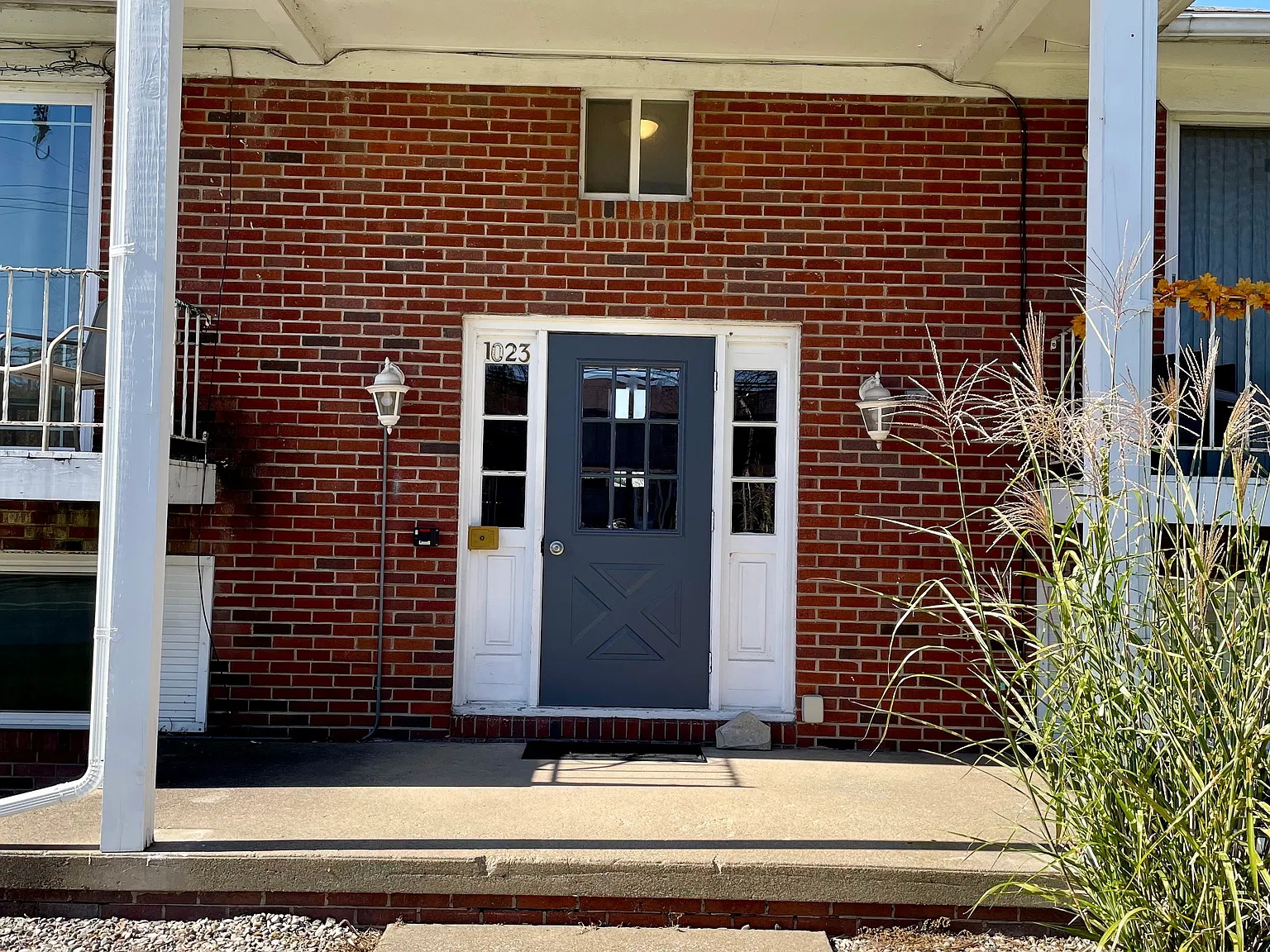 2 bed, 900 sqft, $875 — Photo 3