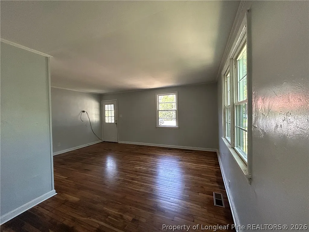 2 bed, 1.0 bath, 792 sqft, $1,200 — Photo 3