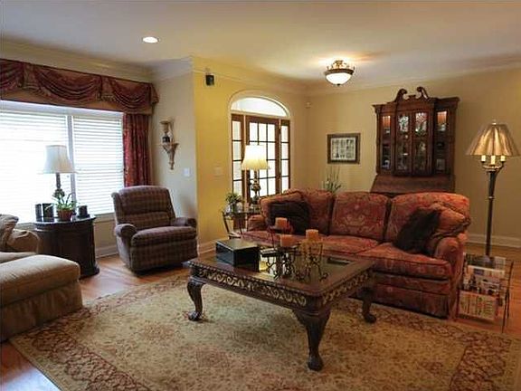 4th image of 250 Berry Patch Ln