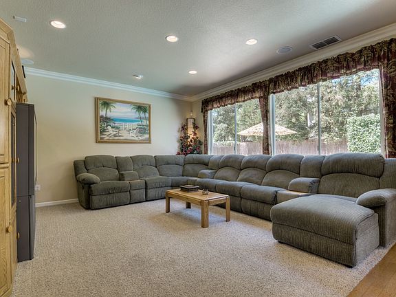 3rd image of 501 Spanish Bay Ct