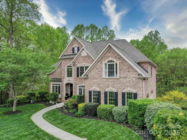 120 Shadow Ridge Ct, Statesville, NC 28677