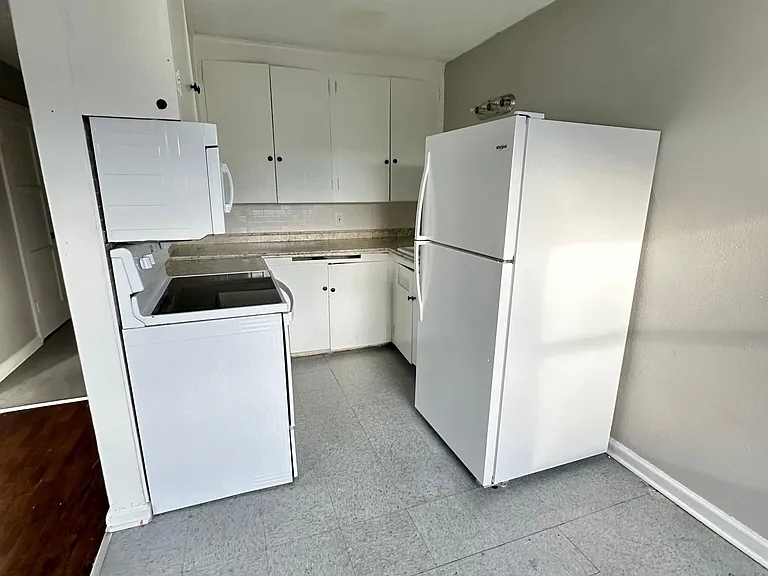 108 N 4th Ave #6 — Photo 1