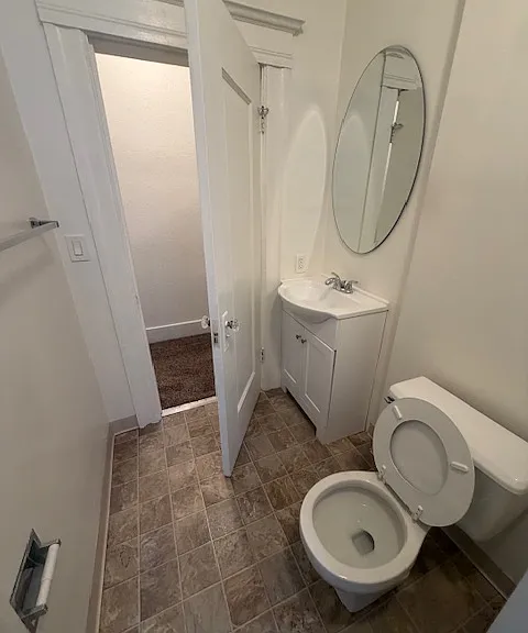 2337 Waverly St — Photo 24