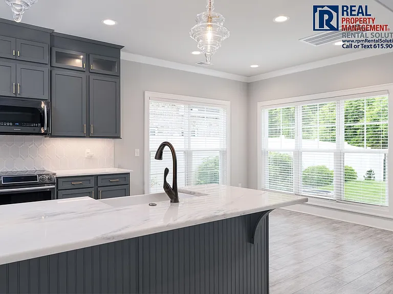 3527 Pershing Dr — Photo 11
