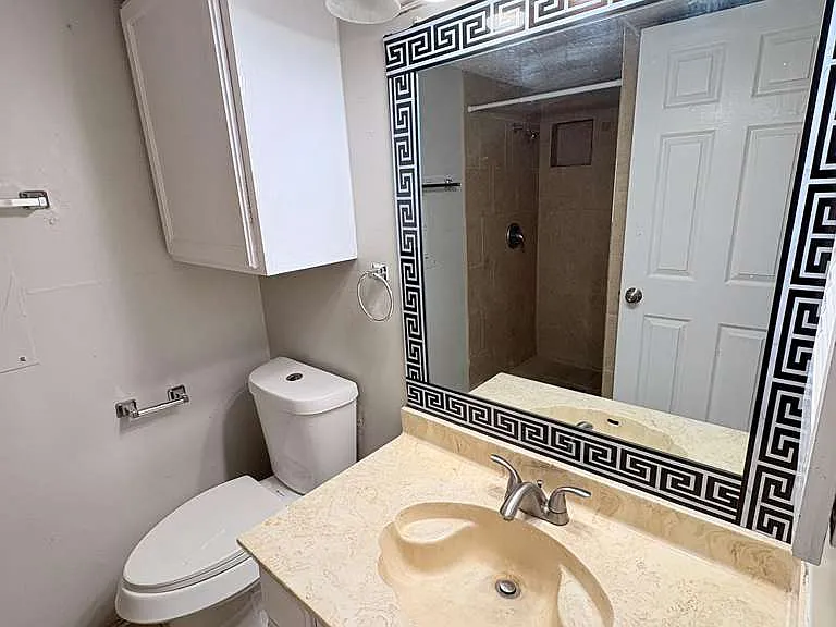 9821 Walnut St #304 — Photo 9