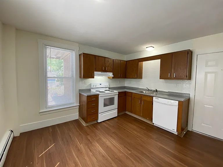 616 Union St #3 — Photo 9