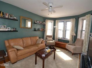3843 N Greenview Ave, Chicago, IL 60613