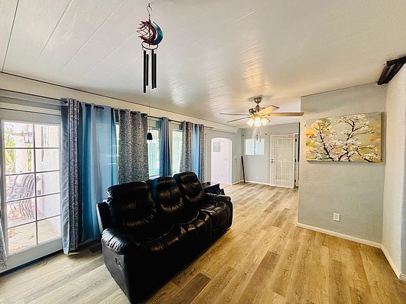 4th image of 318 Sugar Loaf Dr #3