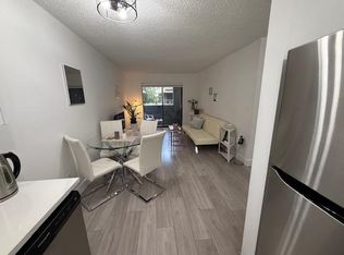 1948 Coquitlam Ave #205, Pt Coquitlam, BC V3B1J3