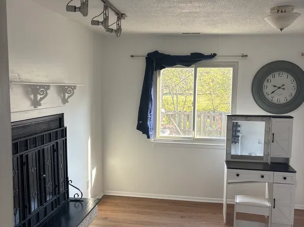 3660 Windmill Dr, Virginia Beach, VA 23453