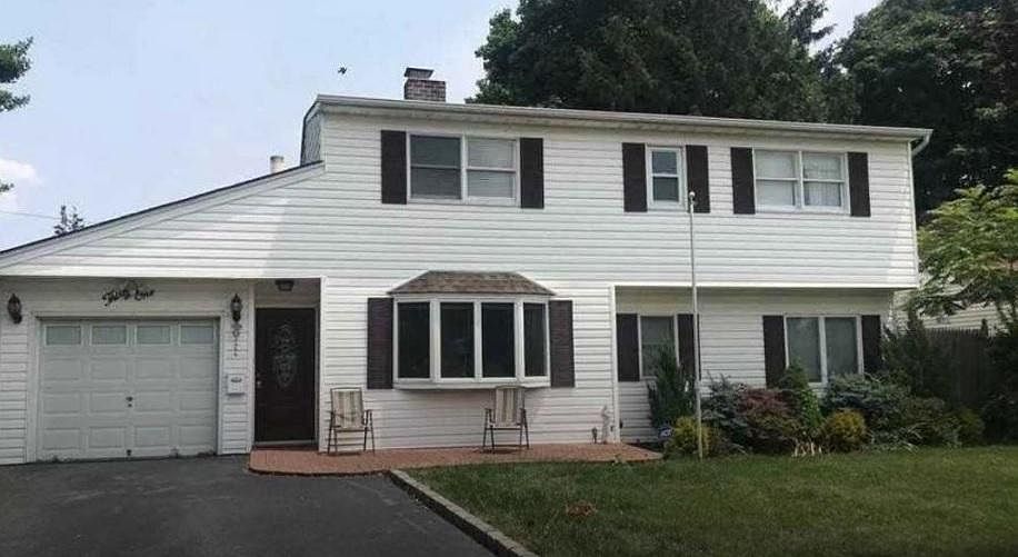 1st image of 31 Straw Ln