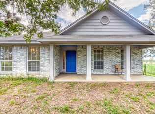 37790 Wiggins Rd, Hempstead, TX 77445