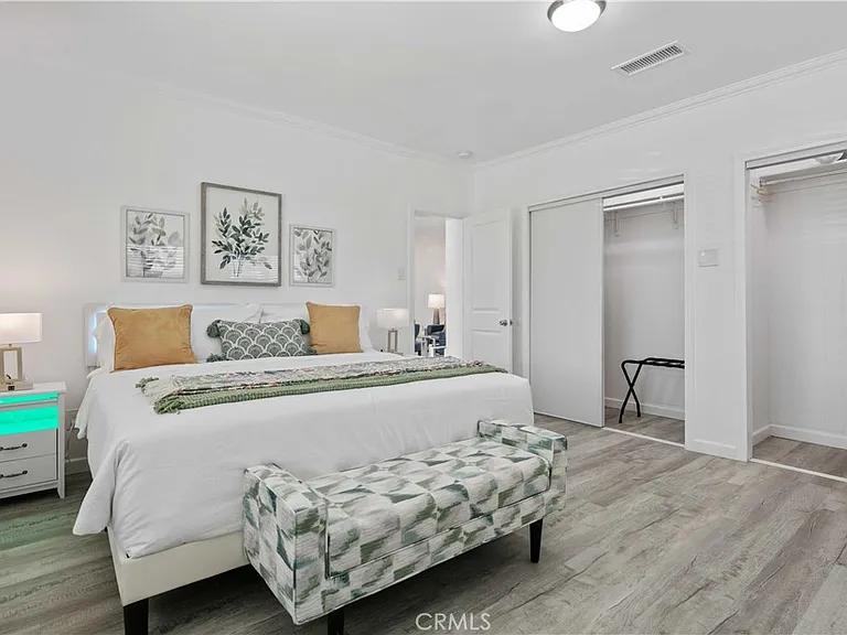 15059 Oro Grande St — Photo 13