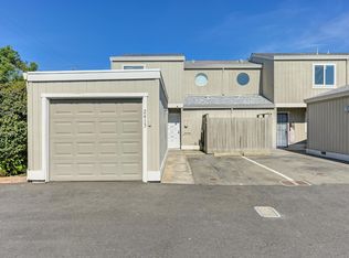 2413 Post Oak Ln, Sacramento, CA 95825