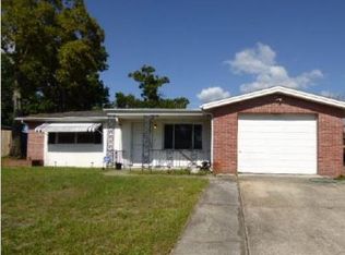 9820 Bishop Ln, Port Richey, FL 34668