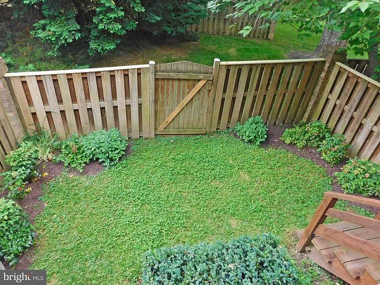 10315 Cherry View Ct — Photo 25