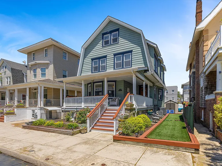 25 S Oakland Ave — Photo 5