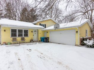 711 Piccadilly Rd, Kalamazoo, MI 49006