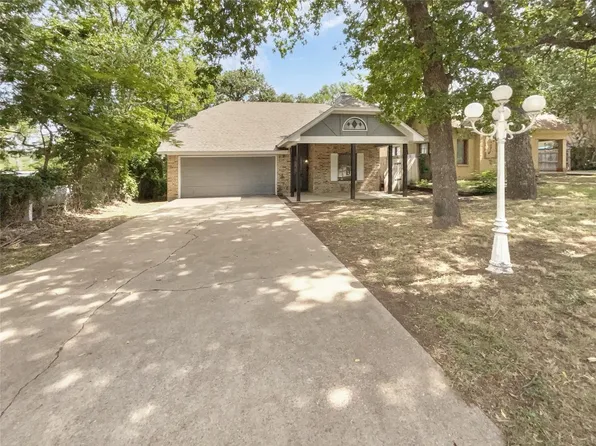 4445 Normandy Rd, Fort Worth, TX 76103