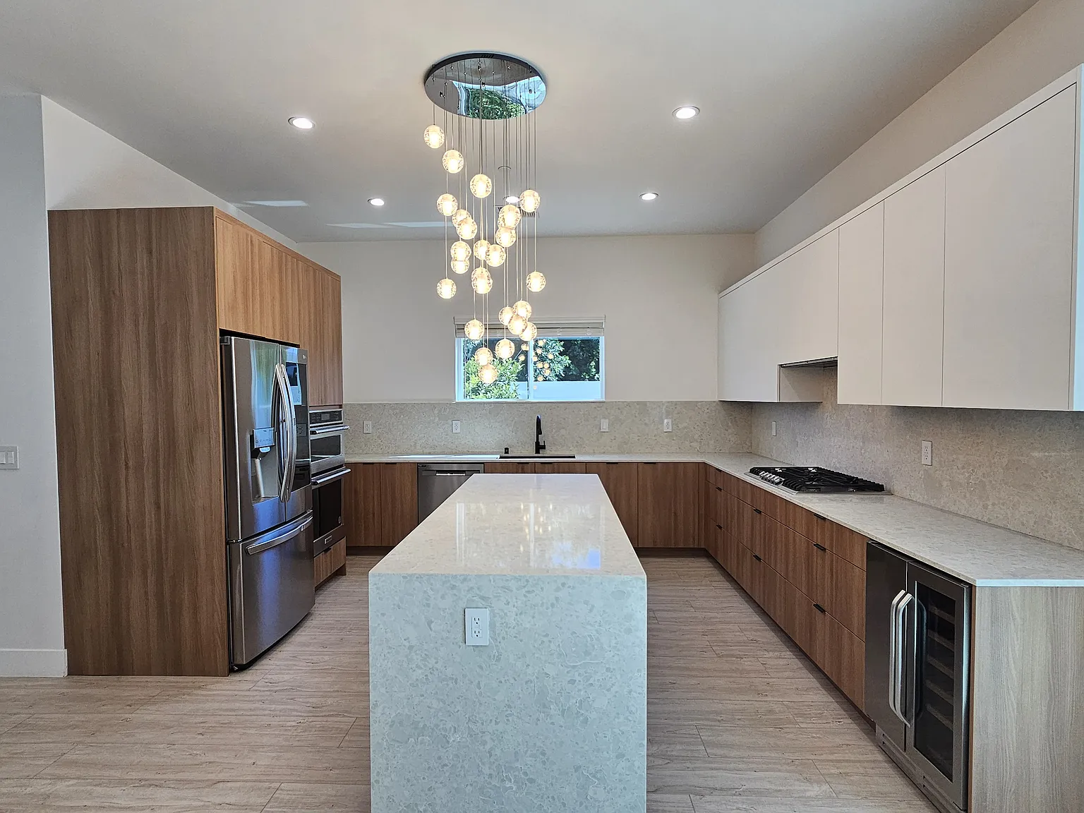 4 bed, 3.5 bath, 3150 sqft, $6,750 — Photo 4