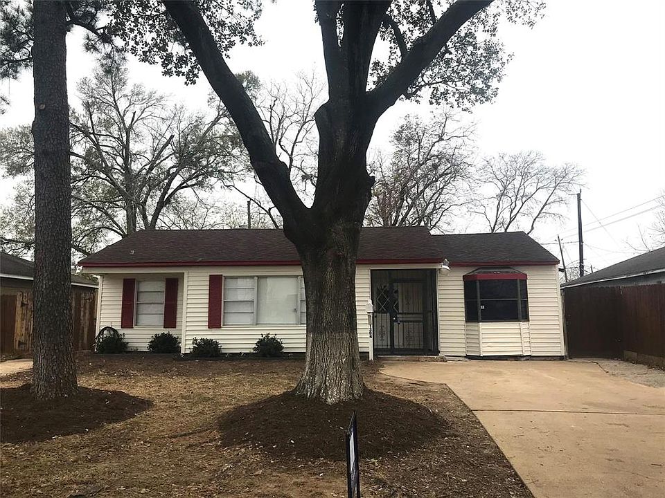 1st image of 1304 Cottonwood Dr
