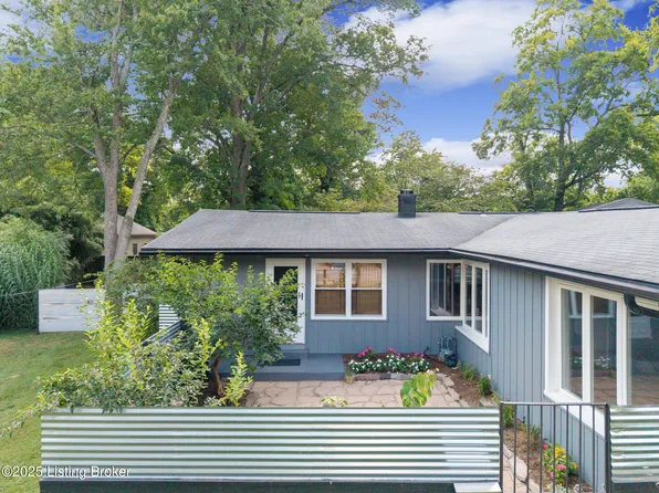 306 Summit Ct, Middletown, KY 40243