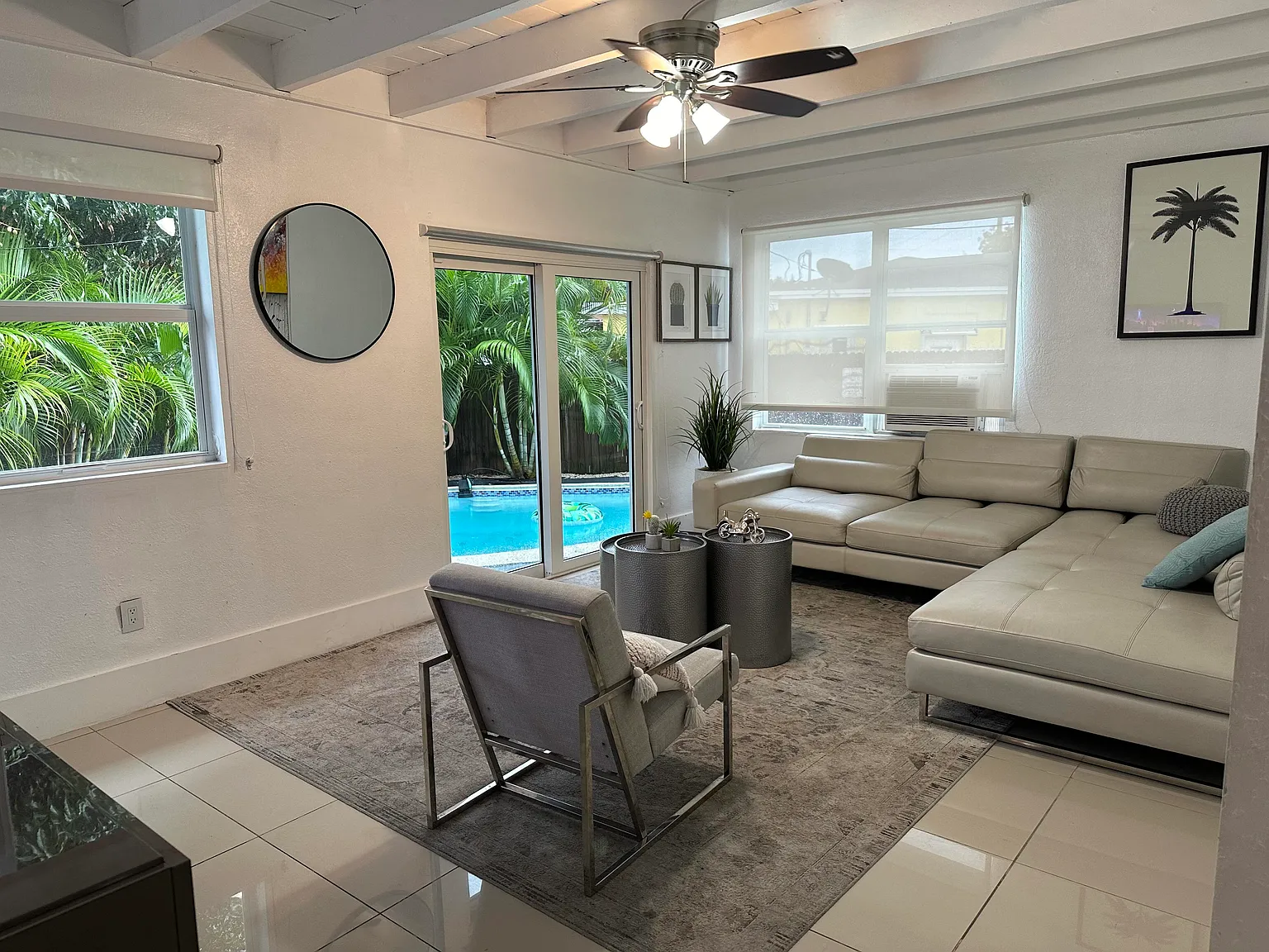 3 bed, 1298 sqft, $4,300 — Photo 3