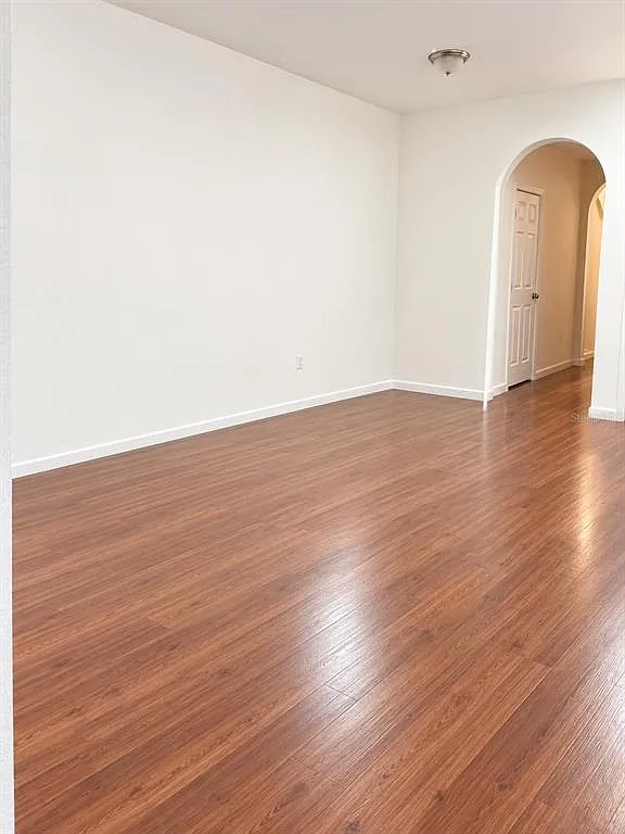 3 bed, 2.5 bath, 1227 sqft, $2,600 — Photo 3