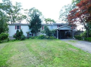 27 Starlite Hill Rd, Columbia, NJ 07832