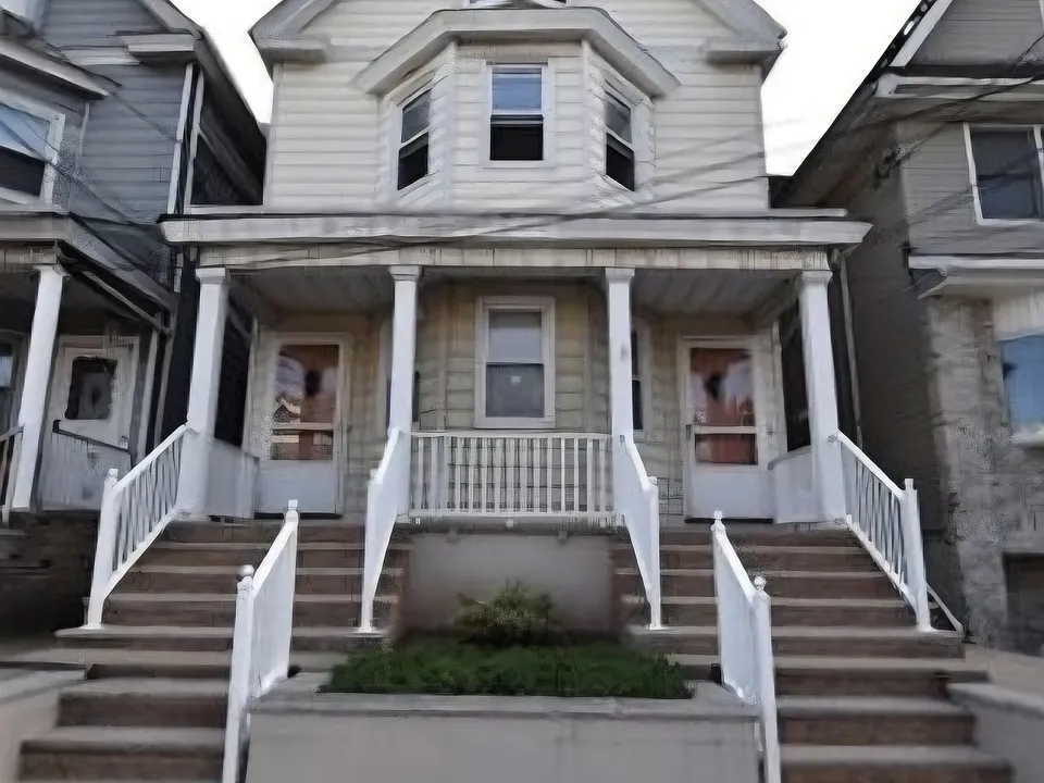 12 E 42nd St