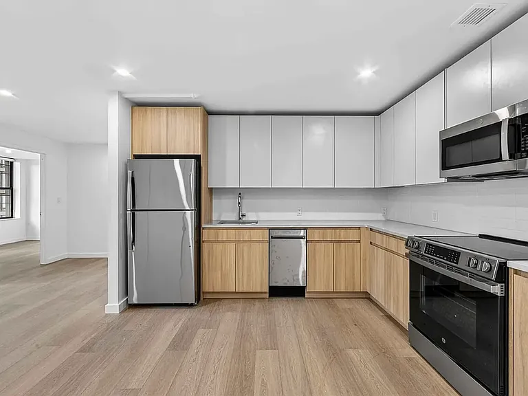 225 E 134th St #5I — Photo 7