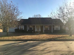 2229 Autumn Rd, Poplar Bluff, MO 63901
