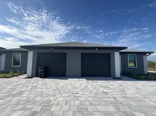 621 NE 8th St, Cape Coral, FL 33909