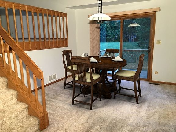 5th image of 41081 N Julia Ct