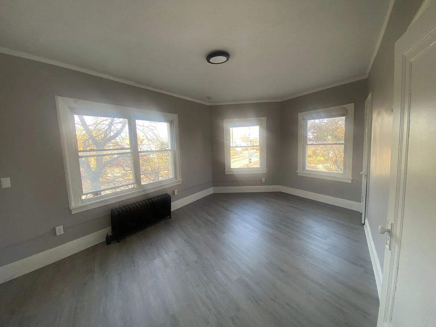 East Lake Apartments — Photo 3