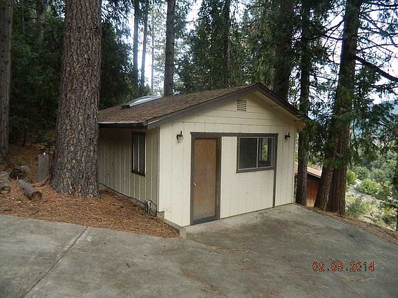 3rd image of 16465 McKenzie Dr