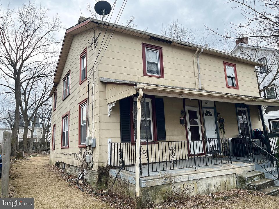 2nd image of 725 Preston Ave
