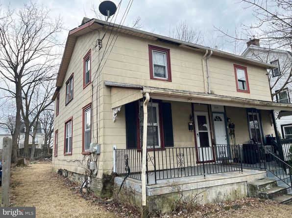725 Preston Ave, Bryn Mawr, PA 19010
