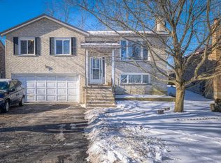 4 Brant St, Norfolk County, ON N3Y5G2