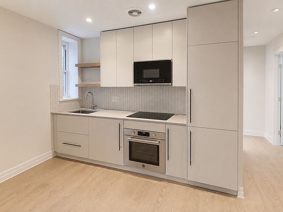 5th image of 241 W 13th St APT 1A