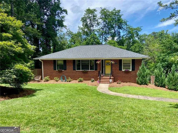 406 S Hillcrest Dr SW, Marietta, GA 30064