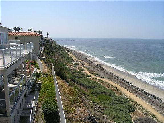 View of San Clemente Pier