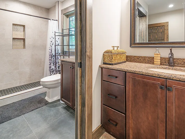 77 Fox Den Rd #1 — Photo 11